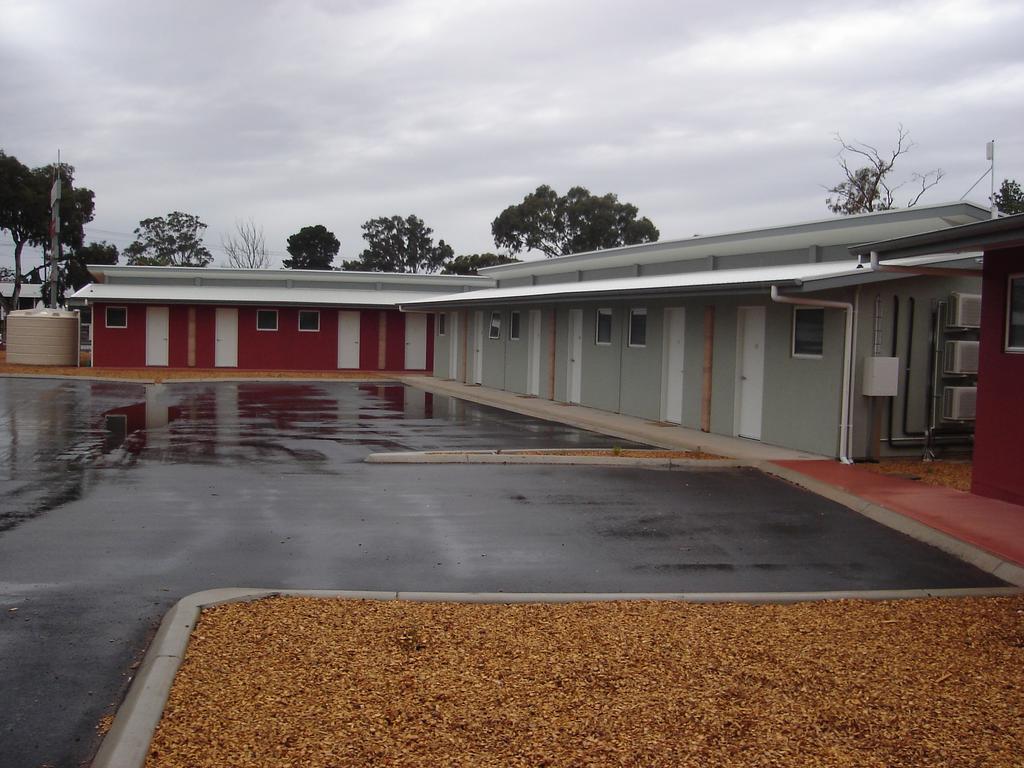 Crossroads Ecomotel Port Augusta Exterior photo